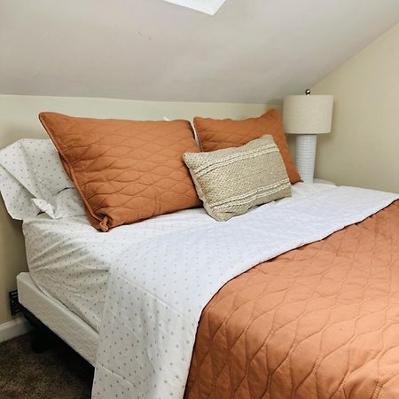 Cozy, Pleasant 2Br Apt In Beach Community! ノーウォーク エクステリア 写真